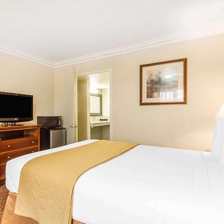 Quality Inn Sacramento Convention Center Екстер'єр фото