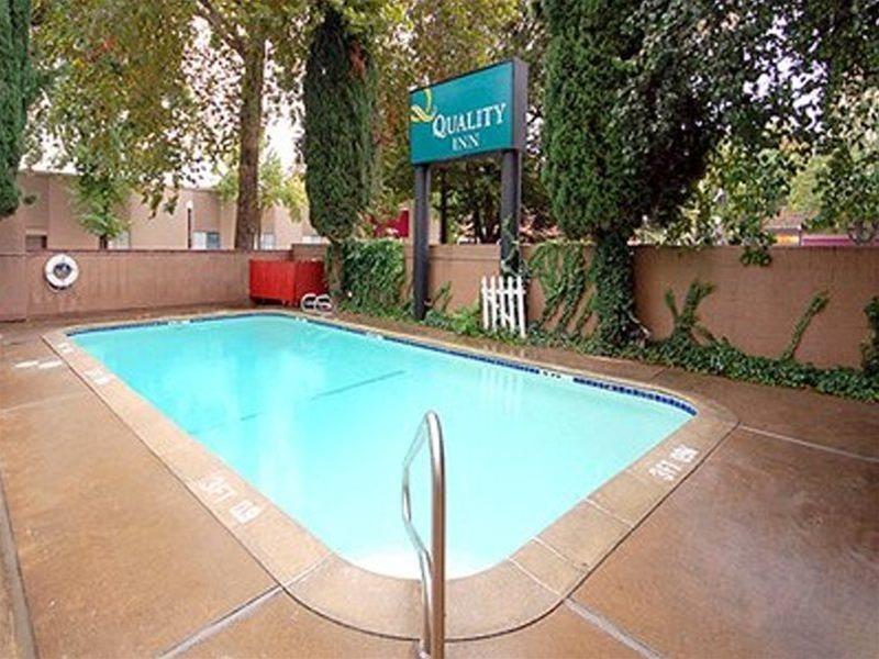 Quality Inn Sacramento Convention Center Зручності фото
